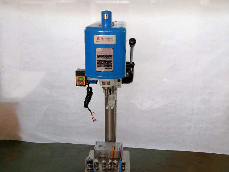 臺(tái)式鉆攻攻絲機(jī)為何老是斷?解決辦法!